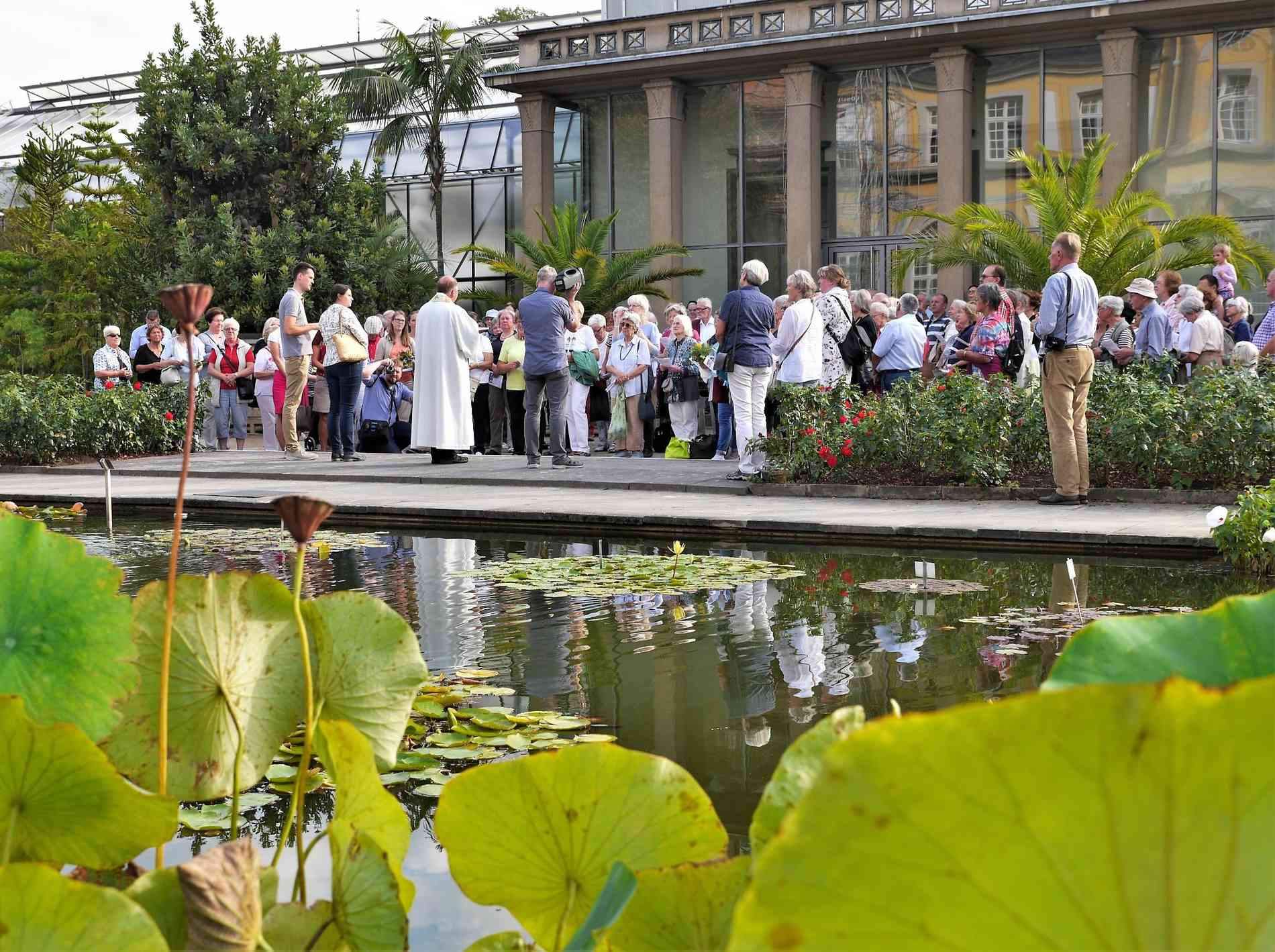 Botanischer Garten Bonn Reizend Ein Segen Für Den Kräuterstrauß Wegegottes Nst Zu Mariä